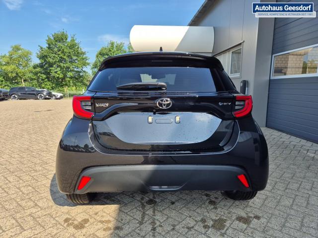 Toyota Yaris 1.5VVT-iE 116PS Automatik Teamplayer Klimaautomatik Sitzheizung Lenkradheizung Rückf.Kamera 16-LM abged.Scheiben 2xKeyless DAB+ Bluetooth Touchscreen Apple CarPlay Android Auto ACC 