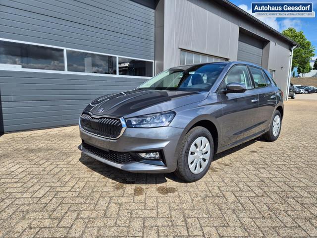 Skoda Fabia 1.0 TSI 95PS Selection 5-türig Rückf.Kamera Parksensoren Sitzheizung Multifunktionslenkrad Klima Skoda-Radio Bluetooth Touchscreen Tempomat Nebelsch. Apple CarPlay + Android Auto 