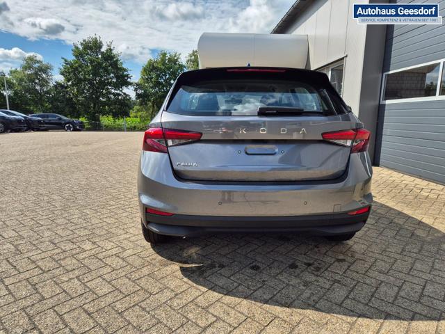 Skoda Fabia 1.0 TSI 95PS Selection 5-türig Rückf.Kamera Parksensoren Sitzheizung Multifunktionslenkrad Klima Skoda-Radio Bluetooth Touchscreen Tempomat Nebelsch. Apple CarPlay + Android Auto 