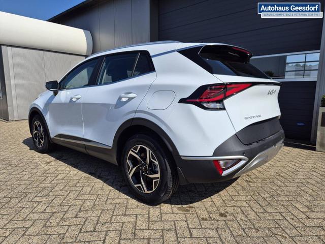 Kia Sportage Vision 1.6 T-GDi MHEV 160PS Sitzheizung Lenkradheizung Klimaautomatik Navi Bluetooth Touchscreen Apple CarPlay Android Auto PDC v+h Rückf.Kamera Tempomat 17"LM 