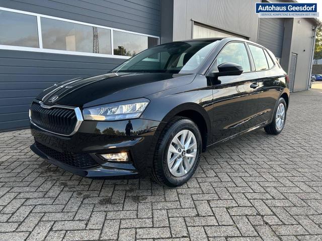 Skoda Fabia 1.0 TSI 115PS DSG Selection 5-türig 15"LM Rückf.Kamera Parksensoren Sitzheizung Multifunktionslenkrad Klima Skoda-Radio Bluetooth Touchscreen Tempomat Nebelsch. Apple CarPlay + Android Auto 