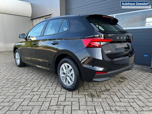 Skoda Fabia 1.0 TSI 115PS DSG Selection 5-türig 15"LM Rückf.Kamera Parksensoren Sitzheizung Multifunktionslenkrad Klima Skoda-Radio Bluetooth Touchscreen Tempomat Nebelsch. Apple CarPlay + Android Auto 