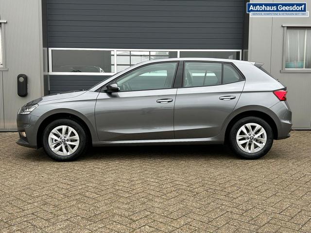 Skoda Fabia 1.0 TSI 115PS DSG Selection 5-türig 15"LM Rückf.Kamera Parksensoren Sitzheizung Multifunktionslenkrad Klima Skoda-Radio Bluetooth Touchscreen Tempomat Nebelsch. Apple CarPlay + Android Auto 