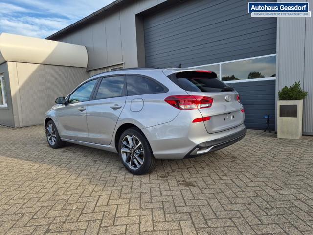 Hyundai i30 Kombi 1.5 T-GDI 95PS Sitzheizung Lenkradheizung Klimaautomatik Tempomat Navi Apple CarPlay + Android Auto PDC v+h Rückf.Kamera 17-LM 