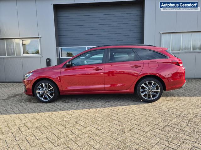 Hyundai i30 Kombi 1.5 T-GDI 95PS Sitzheizung Lenkradheizung Klimaautomatik Tempomat Navi Apple CarPlay + Android Auto PDC v+h Rückf.Kamera 17-LM 