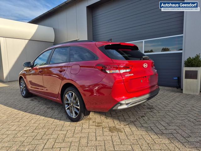 Hyundai i30 Kombi 1.5 T-GDI 95PS Sitzheizung Lenkradheizung Klimaautomatik Tempomat Navi Apple CarPlay + Android Auto PDC v+h Rückf.Kamera 17-LM 