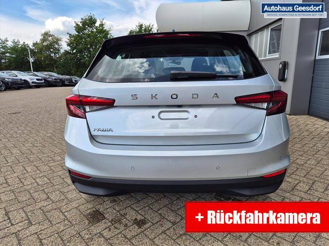 Skoda Fabia 1.0 TSI 115PS DSG Selection 5-türig Rückf.Kamera Parksensoren Sitzheizung Multifunktionslenkrad Klima Skoda-Radio Bluetooth Touchscreen Tempomat Nebelsch. Apple CarPlay + Android Auto 