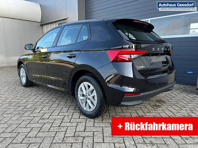 Skoda Fabia 1.0 TSI 115PS DSG Selection 5-türig 15"LM Rückf.Kamera Parksensoren Sitzheizung Multifunktionslenkrad Klima Skoda-Radio Bluetooth Touchscreen Tempomat Nebelsch. Apple CarPlay + Android Auto 