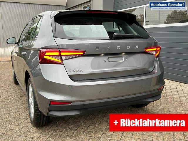 Skoda Fabia 1.0 TSI 115PS DSG Selection 5-türig 15"LM Rückf.Kamera Parksensoren Sitzheizung Multifunktionslenkrad Klima Skoda-Radio Bluetooth Touchscreen Tempomat Nebelsch. Apple CarPlay + Android Auto 