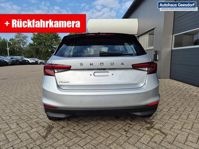 Skoda Fabia 1.0 TSI 115PS DSG Selection 5-türig 15"LM Rückf.Kamera Parksensoren Sitzheizung Multifunktionslenkrad Klima Skoda-Radio Bluetooth Touchscreen Tempomat Nebelsch. Apple CarPlay + Android Auto 