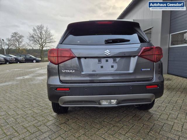 Suzuki Vitara Comfort+ 110PS Automatik MHEV 4x4 ALLGRIP 1.4 Boosterjet Allrad Teilleder Navi Klimaautomatik Sitzheizung ACC PDC v+h R&uuml;ckf.Kamera Suzuki-Radio Apple CarPlay Android Auto Touchscreen 2xKeyless 17-LM 