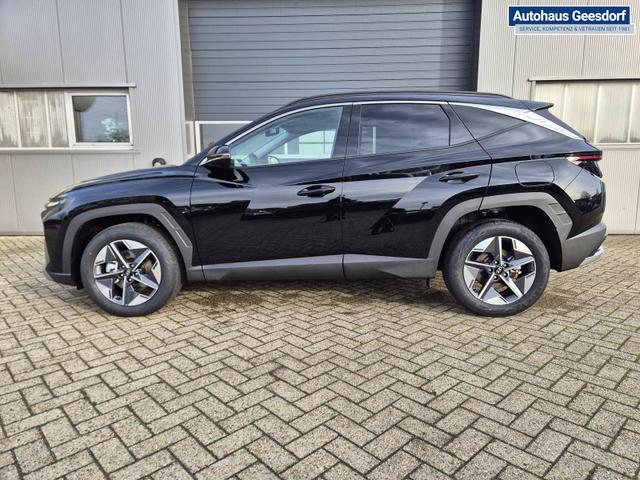 Hyundai TUCSON Trend 1.6 T-GDI 150PS Automatik TZ 2026 Teil-Leder Sitzheizung v+h Lenkradheizung Klimaautomatik Navi Touchscreen DAB+ Apple CarPlay + Android Auto PDC R&uuml;ckf.-Kamera Matrix-LED-Scheinw. 