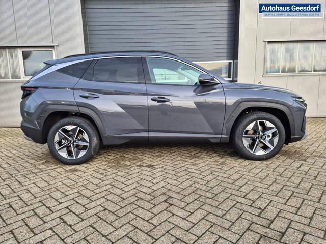 Hyundai TUCSON Trend 1.6 T-GDI 150PS Automatik TZ 2026 Teil-Leder Sitzheizung v+h Lenkradheizung Klimaautomatik Navi Touchscreen DAB+ Apple CarPlay + Android Auto PDC R&uuml;ckf.-Kamera Matrix-LED-Scheinw. 