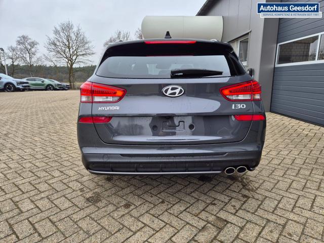 Hyundai i30 Kombi 1.6 T-GDI 150PS Automatik N-Line MY2026 Sitzheizung Lenkradheizung Klimaautomatik Navi 10,3"-Touchscreen Bluelink Apple CarPlay + Android Auto PDC v+h R&uuml;ckf.Kamera 18-LM 