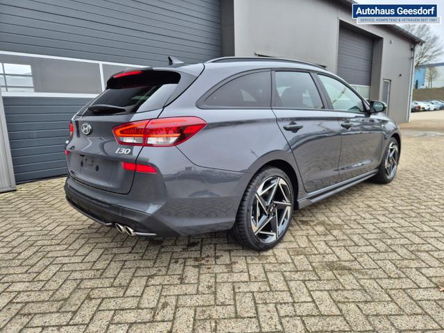 Hyundai i30 Kombi 1.6 T-GDI 150PS Automatik N-Line MY2026 Sitzheizung Lenkradheizung Klimaautomatik Navi 10,3"-Touchscreen Bluelink Apple CarPlay + Android Auto PDC v+h R&uuml;ckf.Kamera 18-LM 