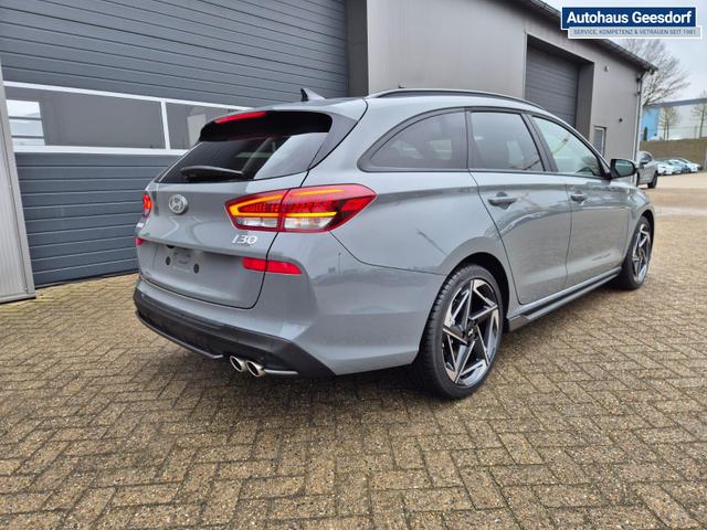 Hyundai i30 Kombi 1.6 T-GDI 150PS Automatik N-Line MY2026 Sitzheizung Lenkradheizung Klimaautomatik Navi 10,3"-Touchscreen Bluelink Apple CarPlay + Android Auto PDC v+h R&uuml;ckf.Kamera 18-LM 