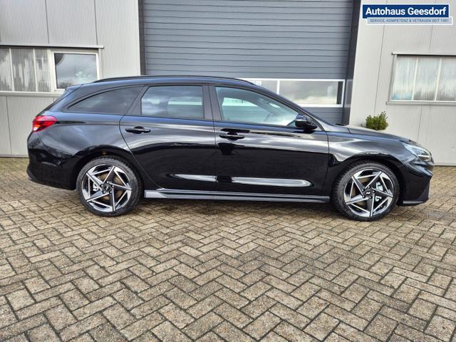 Hyundai i30 Kombi 1.6 T-GDI 150PS Automatik N-Line MY2026 Sitzheizung Lenkradheizung Klimaautomatik Navi 10,3"-Touchscreen Bluelink Apple CarPlay + Android Auto PDC v+h R&uuml;ckf.Kamera 18-LM 