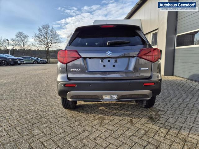 Suzuki Vitara Comfort+ 110PS Automatik MHEV 1.4 Boosterjet Teilleder Navi Klimaautomatik Sitzheizung ACC PDC v+h R&uuml;ckf.Kamera Suzuki-Radio Apple CarPlay Android Auto Touchscreen 2xKeyless 17-LM 