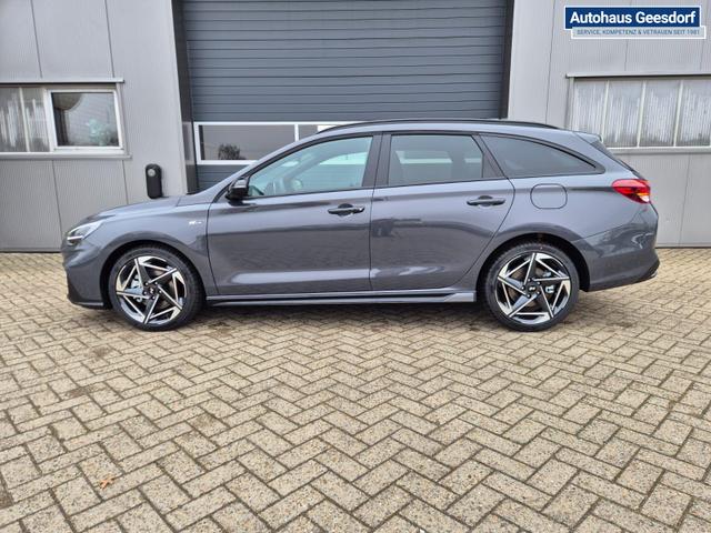 Hyundai i30 Kombi 1.6 T-GDI 150PS Automatik N-Line MY2026 Sitzheizung Lenkradheizung Klimaautomatik Navi 10,3"-Touchscreen Bluelink Apple CarPlay + Android Auto PDC v+h R&uuml;ckf.Kamera 18-LM 
