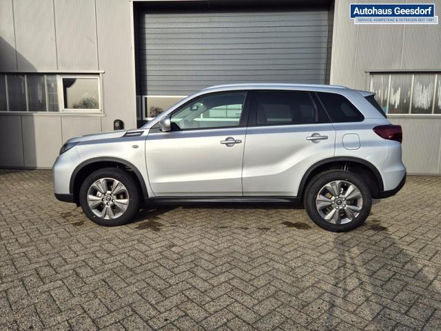 Suzuki Vitara Comfort 110PS Automatik MHEV 1.4 Boosterjet Klimaautomatik Sitzheizung Navi ACC PDC R&uuml;ckf.Kamera Suzuki-Radio Apple CarPlay Android Auto Touchscreen 2xKeyless 17-LM 