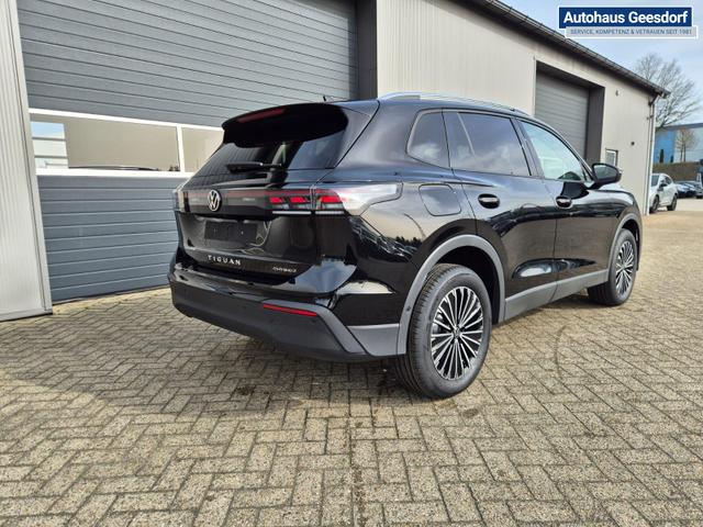 Volkswagen Tiguan Life 1,5 l eHybrid OPF 204PS DSG LED-Plus-Scheinw. elektr. Heckklappe Sitzheizung v+h Lenkradheizung Frontscheibe beheizb. R&uuml;ckf.Kamera Klimaautomatik VW-Radio Bluetooth wireless Apple CarPlay + Android Auto PDC ACC 2xKeyless Digital Cockpit 