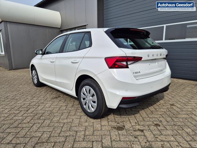 Skoda Fabia 1.0 TSI 95PS Selection 5-t&uuml;rig R&uuml;ckf.Kamera Parksensoren Sitzheizung Multifunktionslenkrad Klima Skoda-Radio Bluetooth Touchscreen Tempomat Nebelsch. Apple CarPlay + Android Auto 