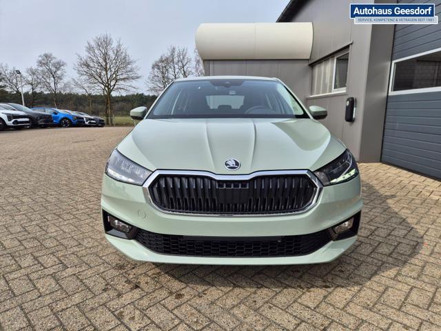 Skoda Fabia 1.0 TSI 95PS Selection 5-t&uuml;rig R&uuml;ckf.Kamera Parksensoren Sitzheizung Multifunktionslenkrad Klima Skoda-Radio Bluetooth Touchscreen Tempomat Nebelsch. Apple CarPlay + Android Auto 
