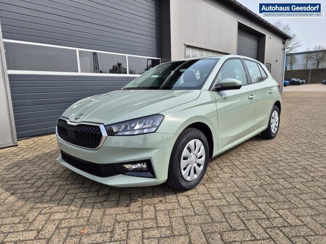 Skoda Fabia 1.0 TSI 95PS Selection 5-t&uuml;rig R&uuml;ckf.Kamera Parksensoren Sitzheizung Multifunktionslenkrad Klima Skoda-Radio Bluetooth Touchscreen Tempomat Nebelsch. Apple CarPlay + Android Auto 