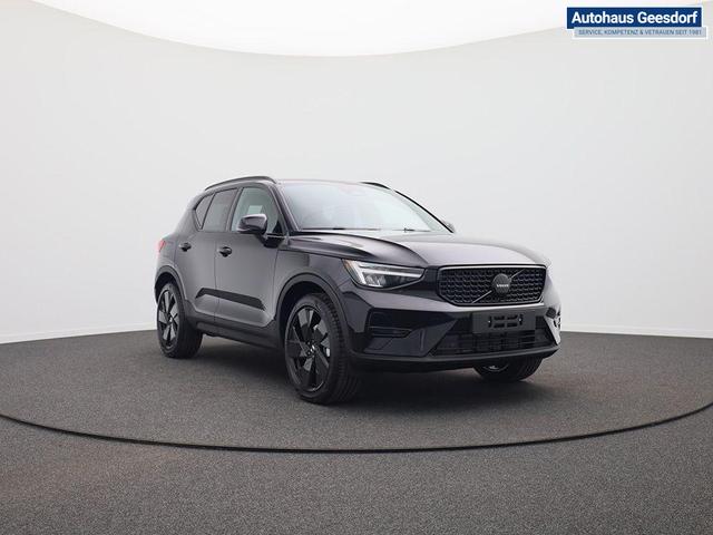 Volvo XC40 2.0 Black Edition Plus B4 Mild-Hybrid 197PS Automatik elektr. PanoDach R&uuml;ckf.Kamera PDC v+h ACC el.Heckklappe Harman/Kardon-Sound Klimaautomatik Sitzheizung Lenkradheizung Apple CarPlay Android Auto 20-LM 