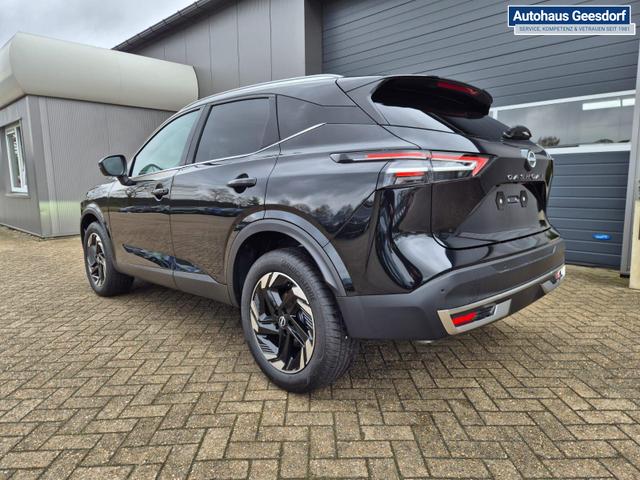 Nissan Qashqai 1.3 DIG-T MHEV 158 PS X-Tronic N-Connecta Teil-Leder PanoGlasdach Klimaautomatik Sitzheizung Lenkradheizung Navi ACC PDC v+h 360&deg;Kamera DAB Bluetooth Touchscreen Apple CarPlay Android Auto 18"LM 