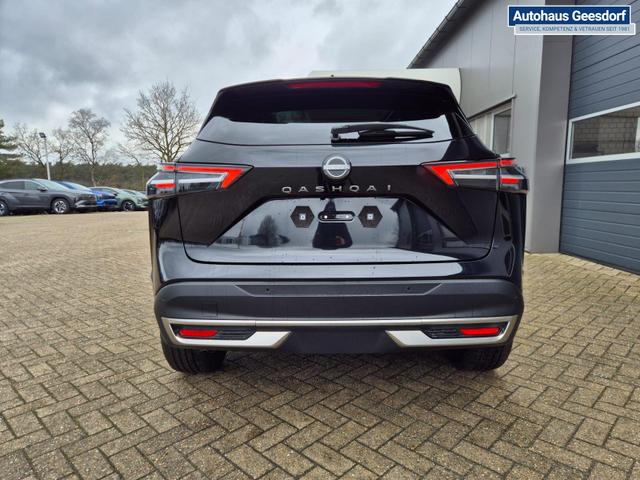 Nissan Qashqai 1.3 DIG-T MHEV 158 PS X-Tronic N-Connecta Teil-Leder PanoGlasdach Klimaautomatik Sitzheizung Lenkradheizung Navi ACC PDC v+h 360&deg;Kamera DAB Bluetooth Touchscreen Apple CarPlay Android Auto 18"LM 