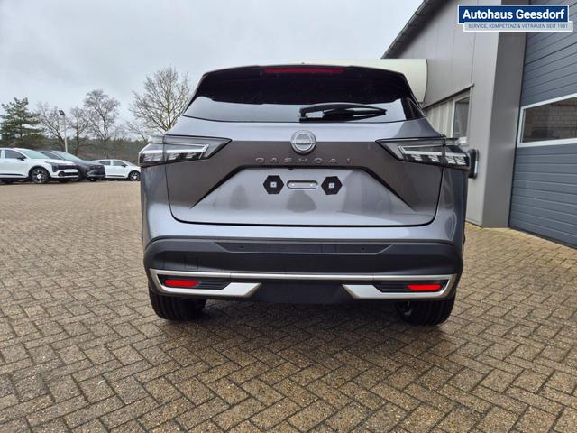 Nissan Qashqai 1.3 DIG-T MHEV 158 PS X-Tronic Tekna Voll-Leder Klimaautomatik PanoGlasdach Sitzheizung Lenkradheizung Navi Head-Up Display elektr. Heckklappe ACC PDC v+h 360&deg;Kamera DAB Bluetooth Touchscreen Apple CarPlay Android Auto 19"LM 