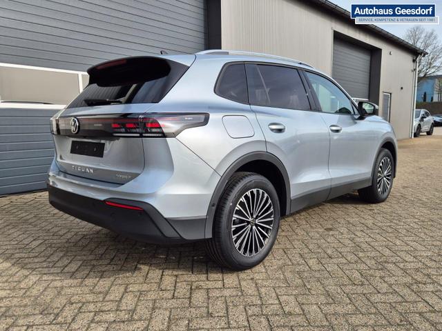 Volkswagen Tiguan Life 1,5 l eHybrid OPF 204PS DSG LED-Plus-Scheinw. elektr. Heckklappe Sitzheizung v+h Lenkradheizung Frontscheibe beheizb. R&uuml;ckf.Kamera Klimaautomatik VW-Radio Bluetooth wireless Apple CarPlay + Android Auto PDC ACC 2xKeyless Digital Cockpit 