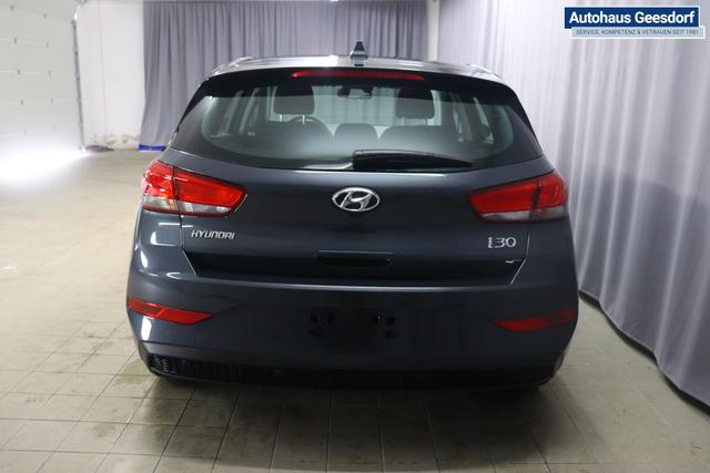 Hyundai i30 FL 1.0 T-GDi 7DCT Comfort CP MY23 88kW 48V Dark Knight 