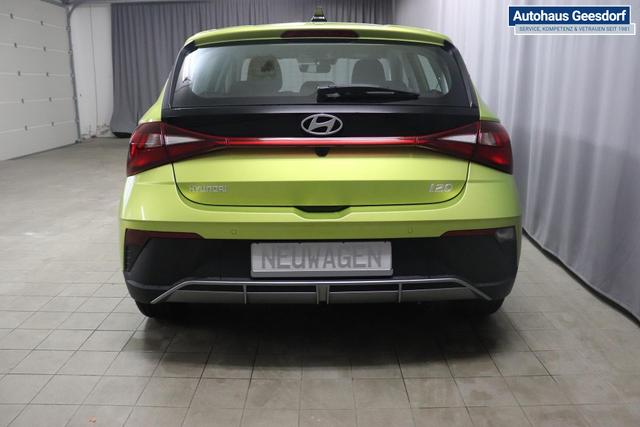 Hyundai i20 Comfort 1.2 58 kW (79 PS) Klimaanlage, Navigationssystem, Radio mit DAB, Apple CarPlay & Android Auto, Rückfahrkamera, Einparkhilfe hinten, Lichtsensor, Spurhalteassistent, Fernlichtassistent, Verkehrszeichenassistent uvm. 