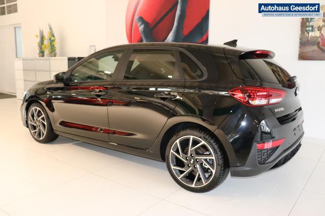 Hyundai i30 N Line 1.5 TGDi 117 kW (160 PS) Navigationssystem, DAB, Bluetooth, Android Auto, Apple CarPlay, 2-Zonen-Klimaautomatik, Rückfahrkamera, Sitzheizung, Lenkradheizung, 18" Leichtmetallfelgen, uvm. 