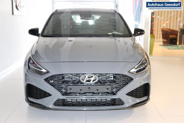 Hyundai i30 N Line 1.5 TGDi 117 kW (160 PS) Navigationssystem, DAB, Bluetooth, Android Auto, Apple CarPlay, 2-Zonen-Klimaautomatik, Rückfahrkamera, Sitzheizung, Lenkradheizung, 18" Leichtmetallfelgen, uvm. 