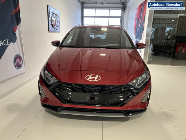 Hyundai i 20 1,0 T GDI 100 PS Family Dragon Red Perl