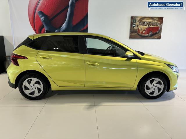 i20 GO! Lucid Lime Metallic, Beispielbilder, ggf. teilweise mit Sonderausstattung