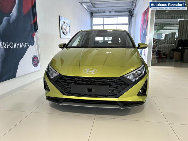 i20 GO! Lucid Lime Metallic, Beispielbilder, ggf. teilweise mit Sonderausstattung