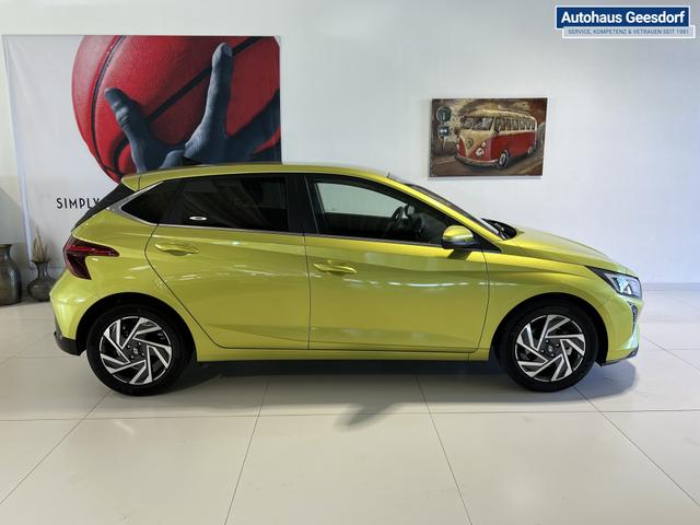 Hyundai i20 GO Plus 1.0 T-GDI DCT Lucid Lime Metallic, Beispielbilder, ggf. teilweise mit Sonderausstattung