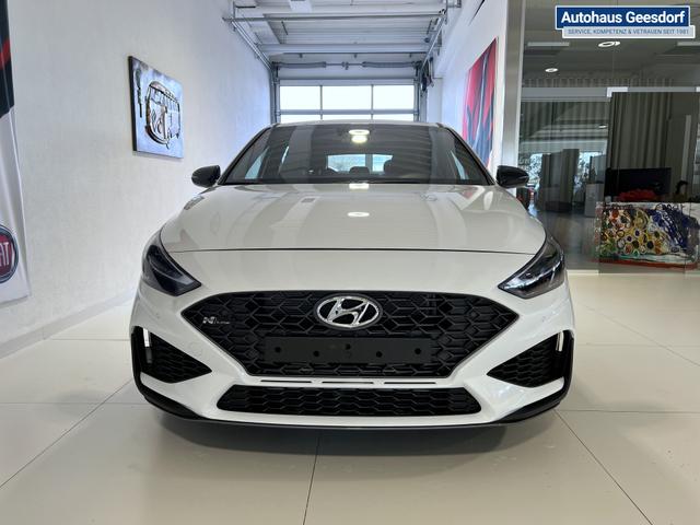 Hyundai i30 PD N-Line 1,5 TGDi 48V Serenity White, Beispielbilder, ggf. teilweise mit Sonderausstattung