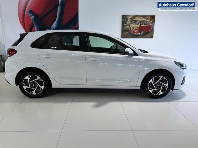 Hyundai i30 GO Atlas White