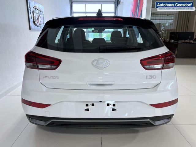Hyundai i30 GO Atlas White