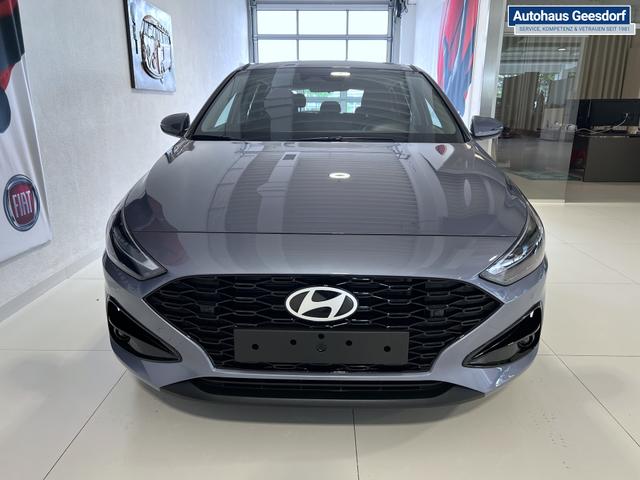 Hyundai i30 GO Meta Blue Pearl