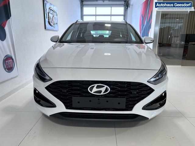 Hyundai i30 GO Serenity White, Beispielbilder, ggf. teilweise mit Sonderausstattung