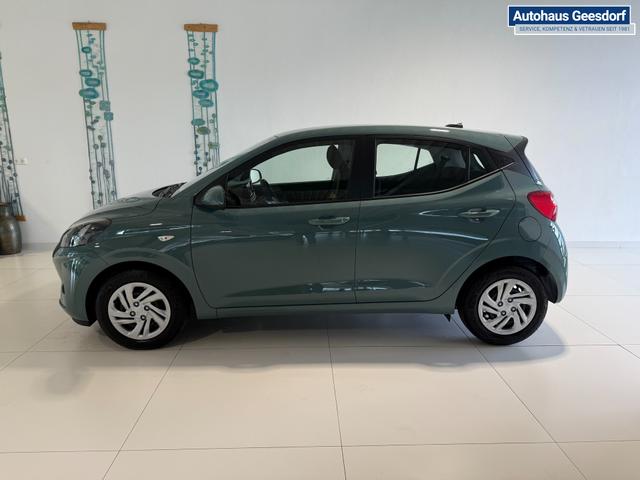 Hyundai i10 GO Mangrove Green