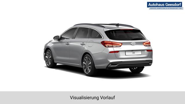 i30 Kombi Shimmering Silver, Beispielbilder, ggf. teilweise mit Sonderausstattung