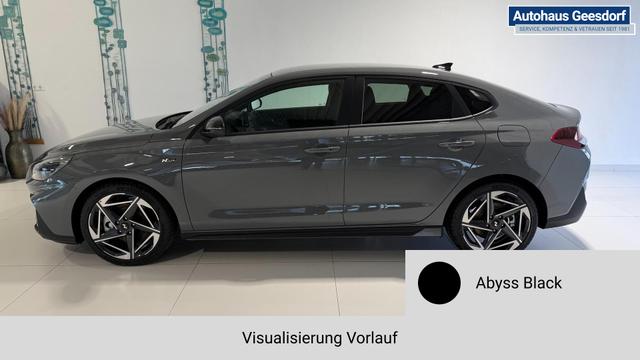 i30 Abyss Black Vorlauf, Beispielbilder, ggf. teilweise mit Sonderausstattung