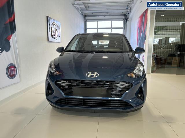 i10 GO Plus Vibrant Blue Vorlauf, Beispielbilder, ggf. teilweise mit Sonderausstattung